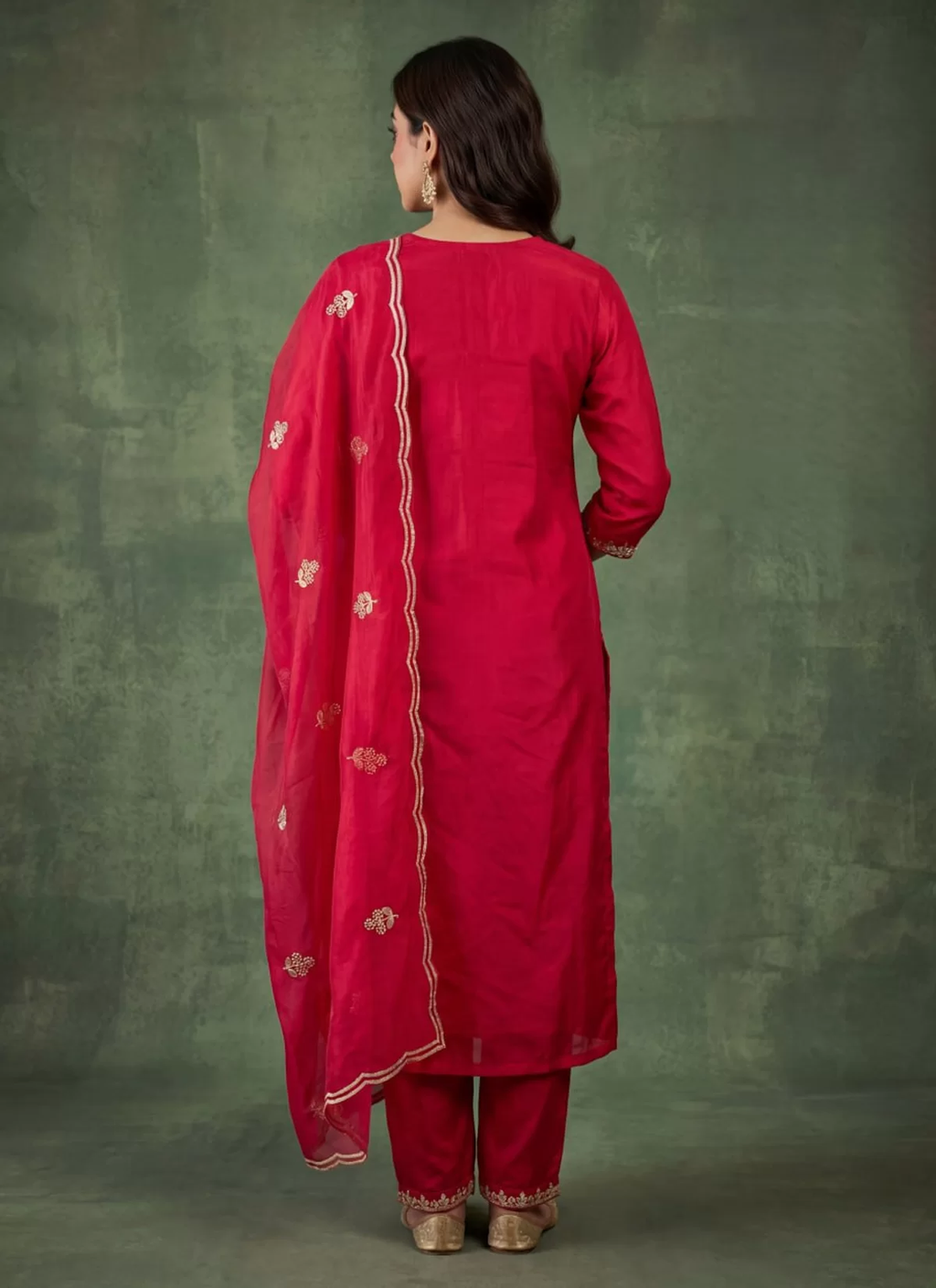 Elegant Pink Color Embroidered Kurta Set with Dupatta for Women