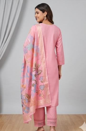 Elegant Pink Kurta Set with Floral Dupatta