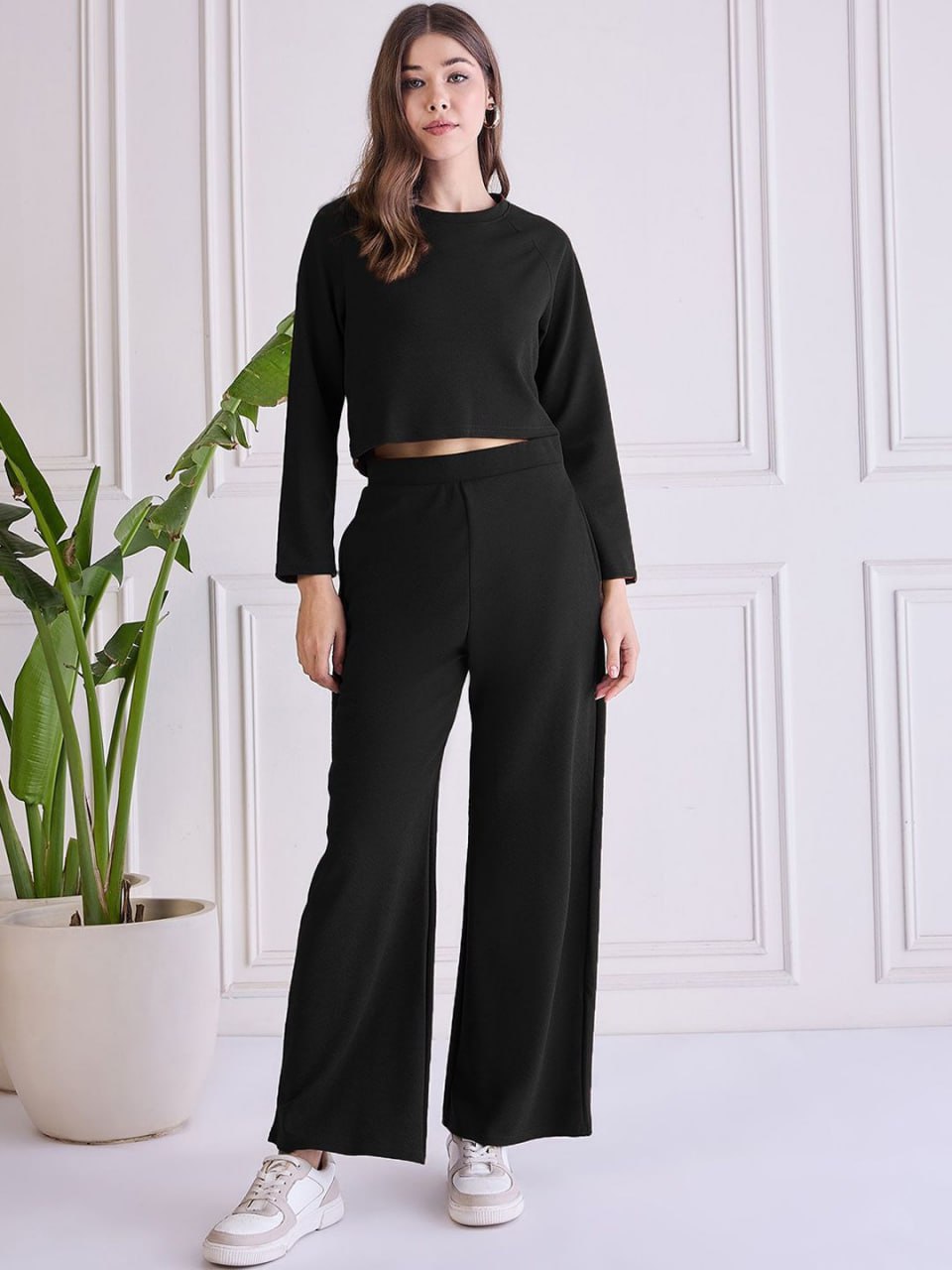 Women's Black Two-Piece Lounge Set - Long Sleeve Crop Top & Wide-Leg Pants