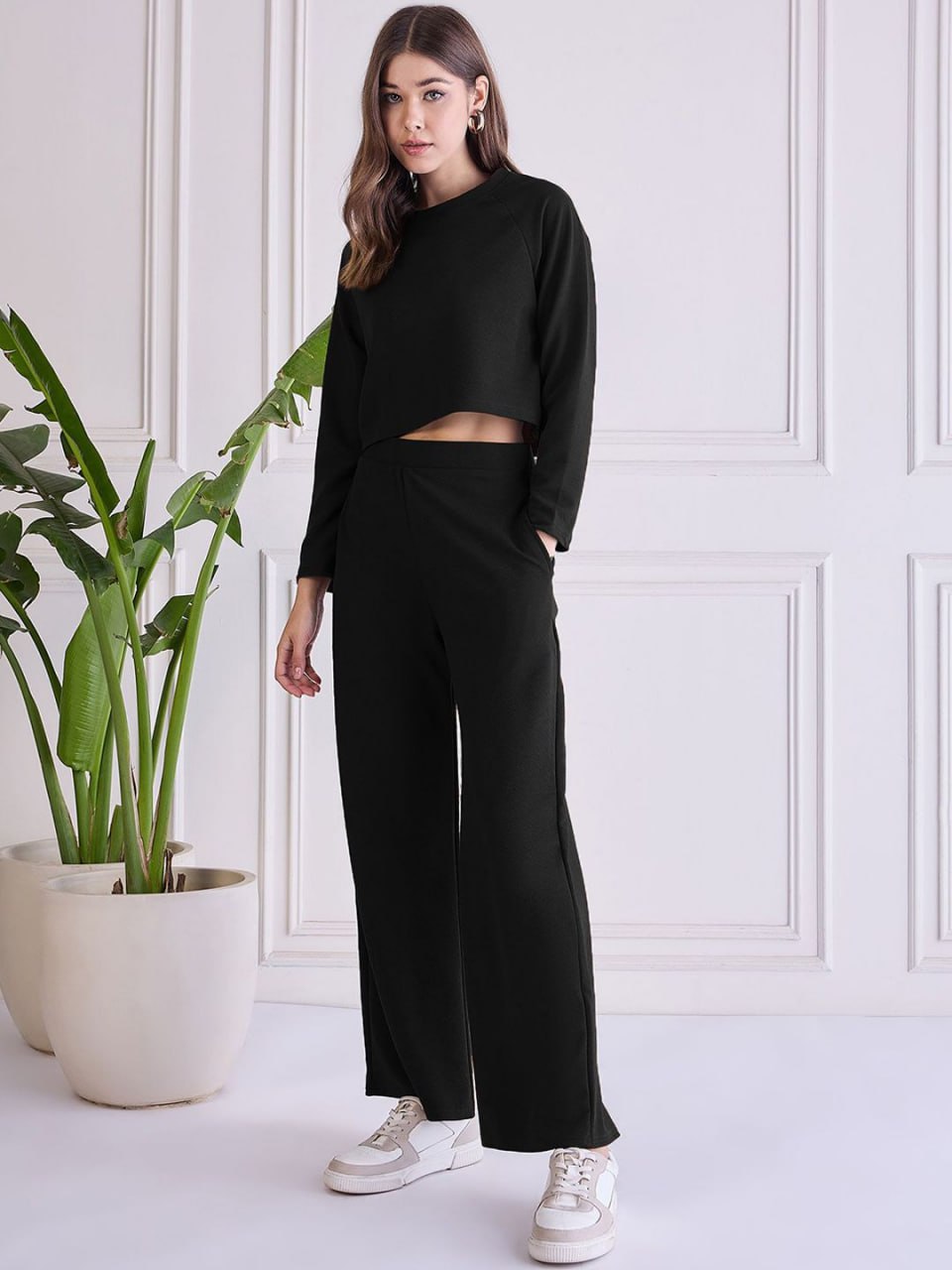 Women's Black Two-Piece Lounge Set - Long Sleeve Crop Top & Wide-Leg Pants