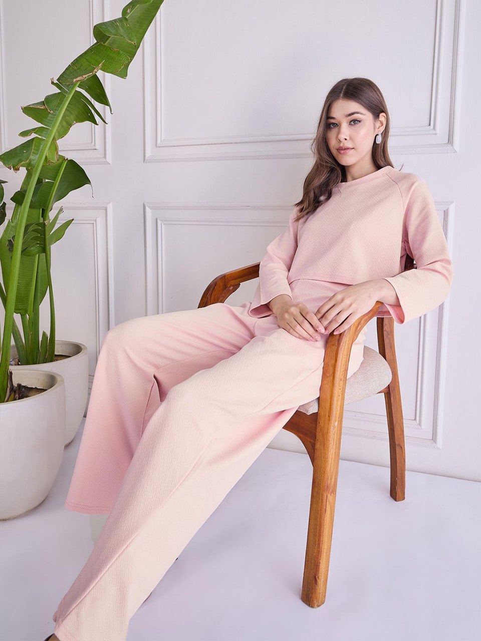 Women's Peach Two-Piece Lounge Set - Long Sleeve Crop Top & Wide-Leg Pants